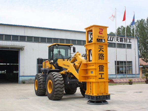 TRA40高速液壓夯實機